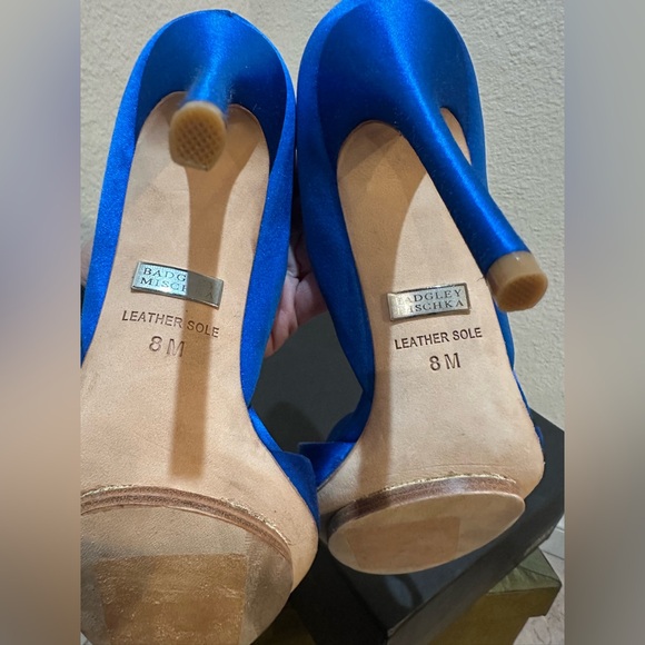 NWOT Badgley Mischka Blossom d'Orsay Satin Pumps in Royal Blue Size 8 - Picture 5 of 6